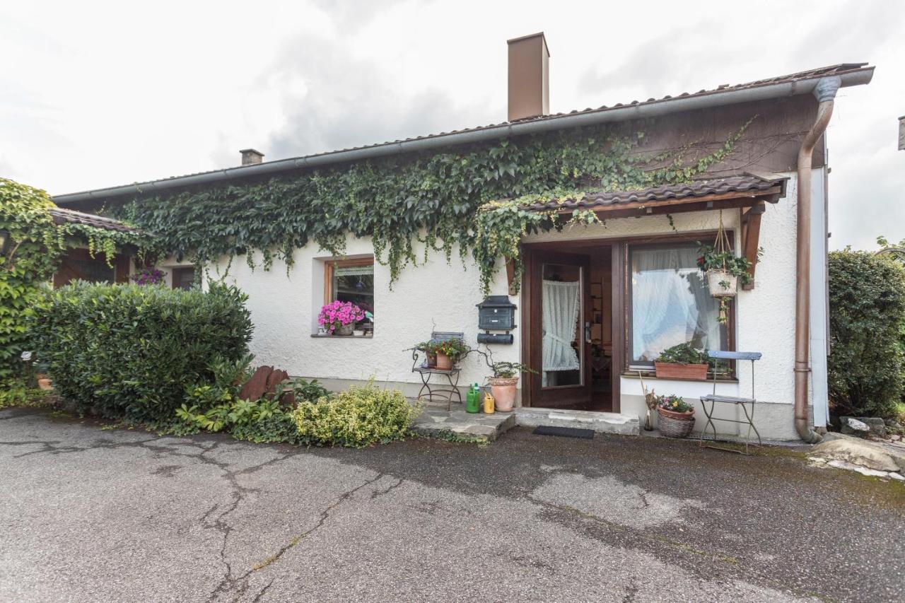 Haus Rosi Und Werner Apartment Emmerting Exterior photo