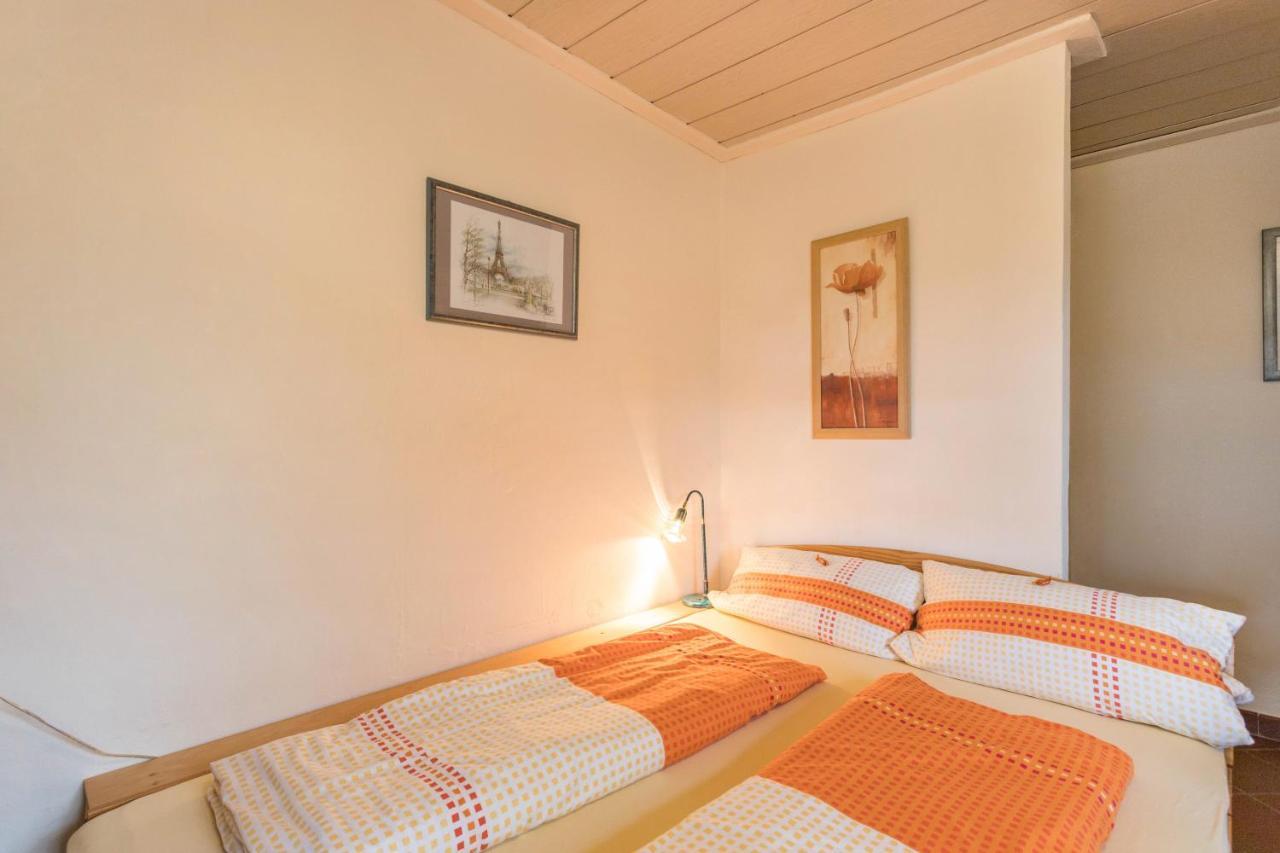 Haus Rosi Und Werner Apartment Emmerting Exterior photo